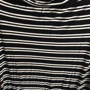 Max Studio Skirts - Max studio size medium black and white skirt maxi Max Studio Skirts - Max studio size medium black and white skirt maxi